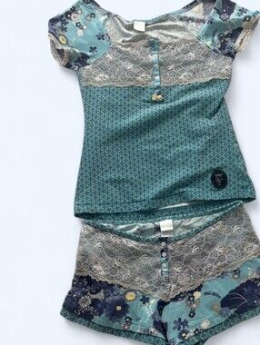 Vintage Vive Maria Teal and Navy Floral Lace-Trim Pajama Set